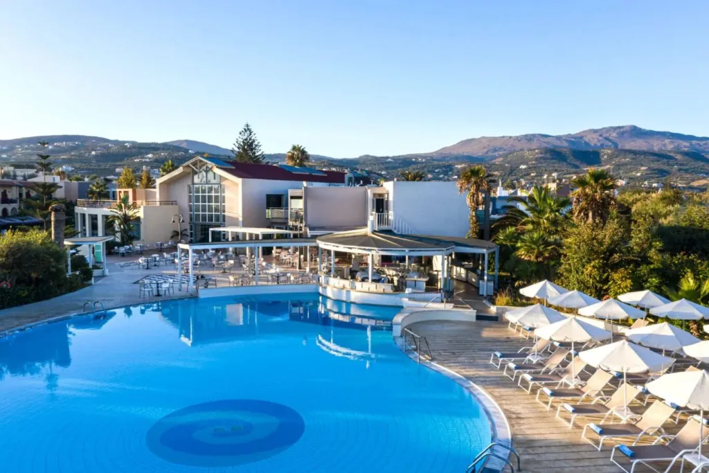 Minos Mare Beach Kreta Rethymnon Griekenland