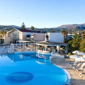Minos Mare Beach Kreta Rethymnon Griekenland