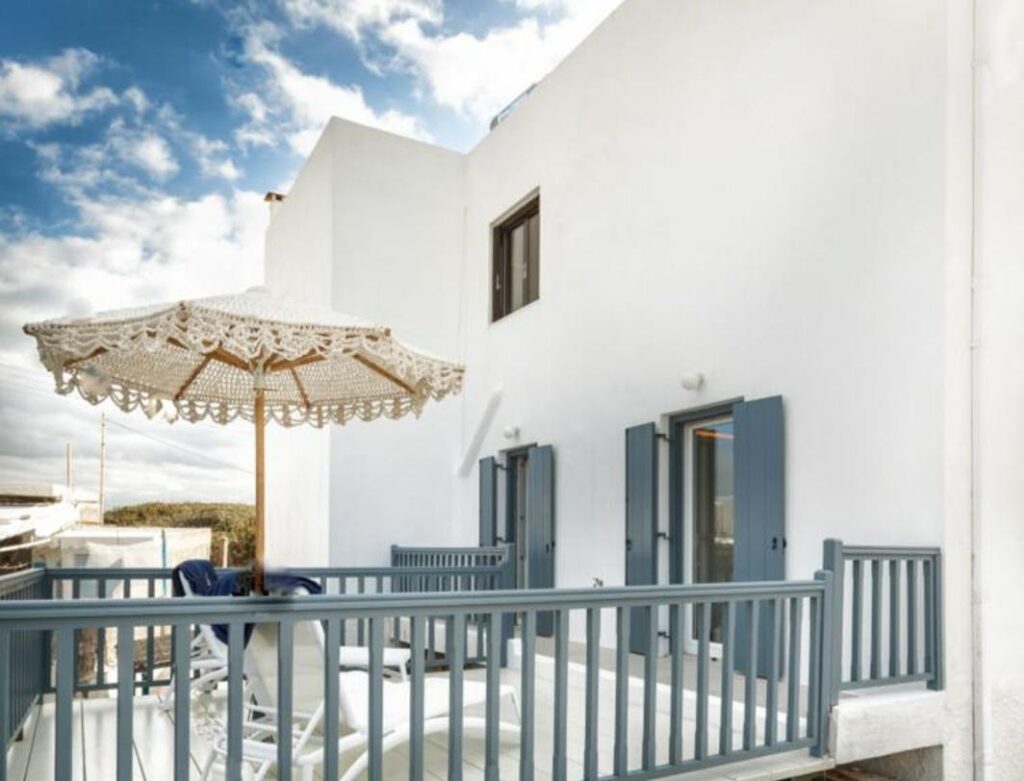 Flag Suites op Milos, 10 dagen Pollonia Griekenland