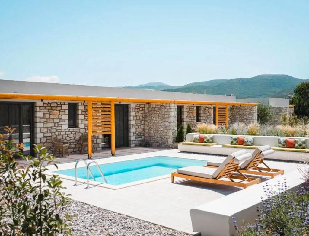 Trinity Design Suites in Epiros, 15 dagen Valanidorrachi Griekenland
