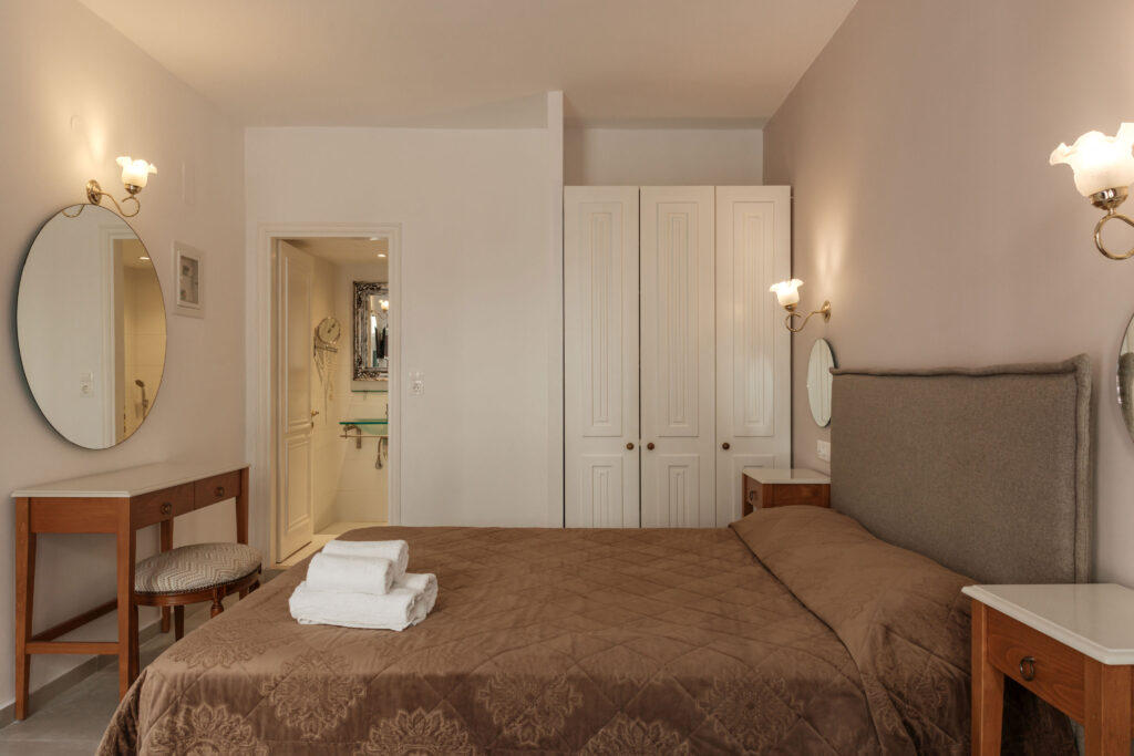 Nami Hotel & Suites