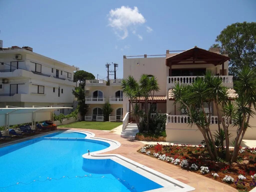Perla Beach Kreta Agia Marina Griekenland 1 Perla Beach Kreta Agia Marina Griekenland