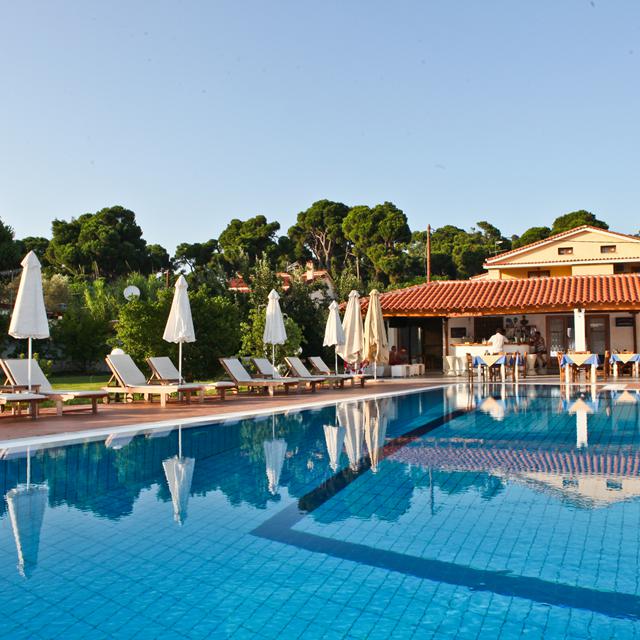 Sunset Studio's & Appartementen Skiathos Koukounaries Griekenland