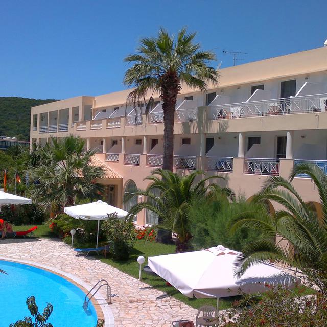 Hotel Three Stars Beach Corfu Moraitika Griekenland