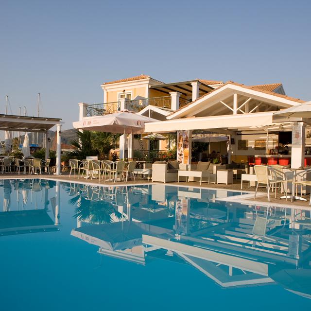 Athesis Hotel Apartments (voorheen Iris) Lefkas Nidri Griekenland