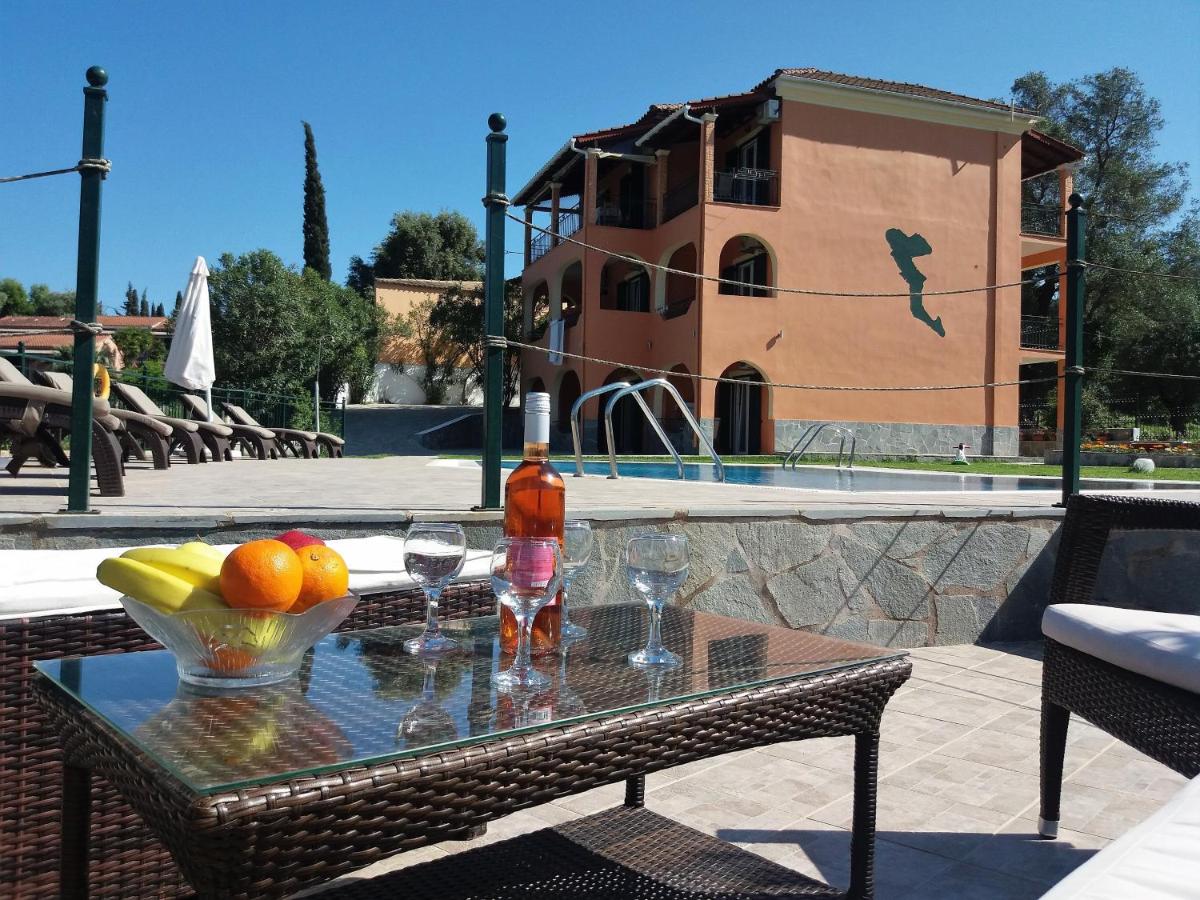 Ziogas Luxury Apartments Dassia Griekenland 5 dagen 1 Ziogas Luxury Apartments Dassia Griekenland 5 dagen